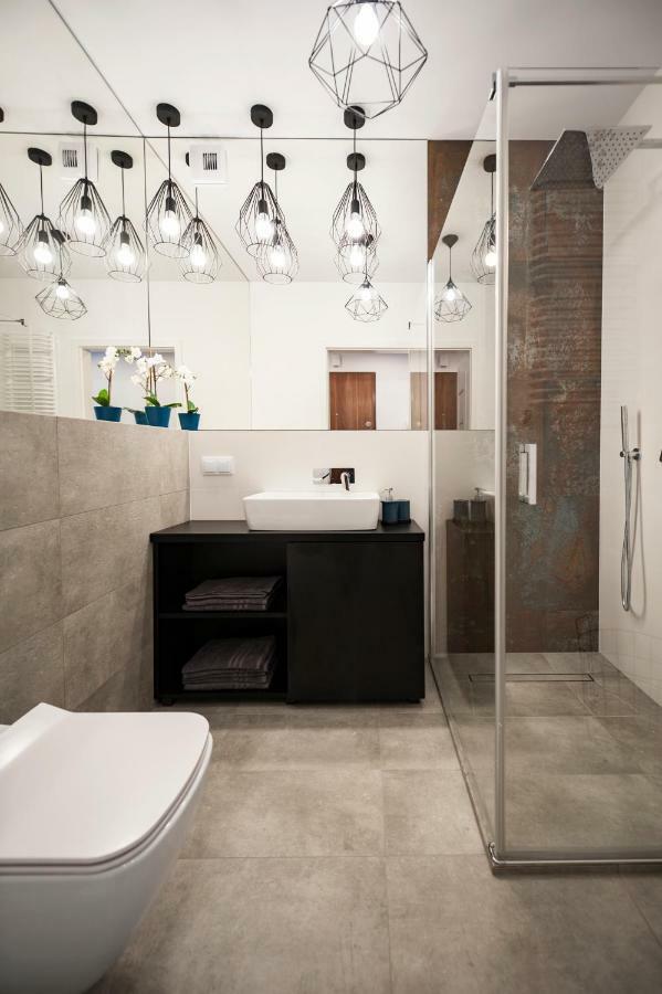 Unique 3City Apartments - Grey Apartment 格但斯克 外观 照片