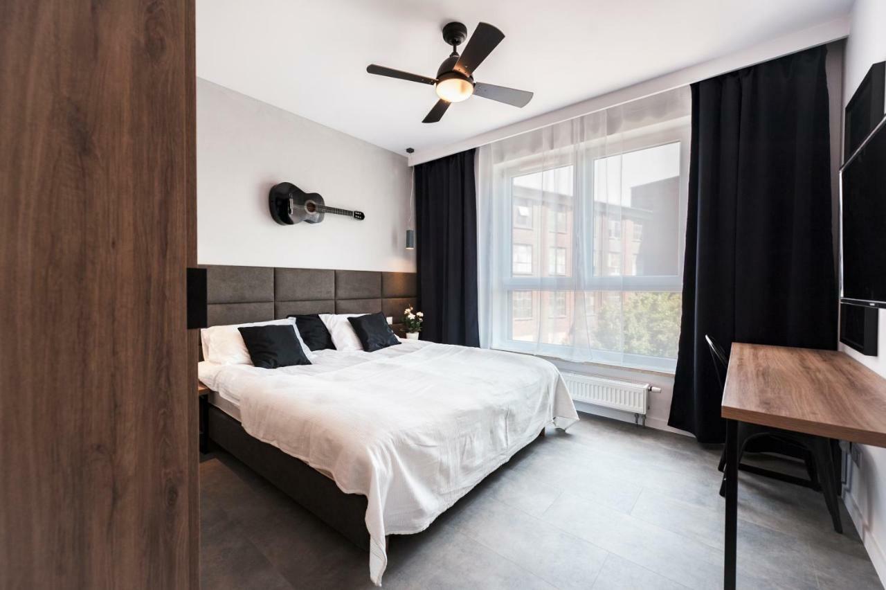 Unique 3City Apartments - Grey Apartment 格但斯克 外观 照片