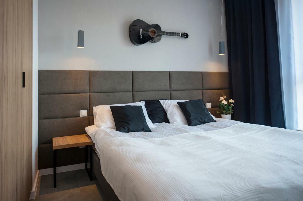 Unique 3City Apartments - Grey Apartment 格但斯克 外观 照片